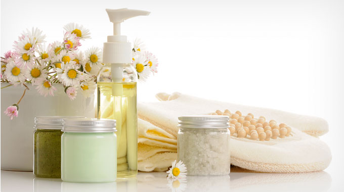 Kosmetyki naturalne – dlaczego warto po nie sięgnąć?