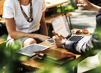 Mały czy duży interes na start?