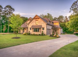 Market budowlany otwarty przez całą dobę