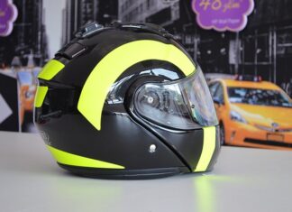 Ile czasu trwa oklejanie szyb?