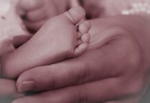 Jak zamontować nóżki do wanny akrylowej? Jak zamontować nóżki do wanny akrylowej?