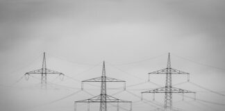 Co daje wata w uchu?