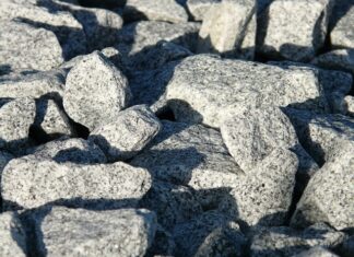 Czy lepszy zlew z granitu czy z kompozytu?