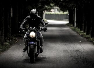Jak delikatnie ruszać na motocyklu?