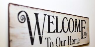 Jaka powinna być tabliczka z numerem domu?