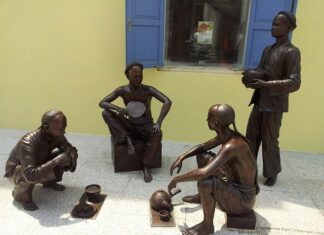 Jak się odmienia słowo body?