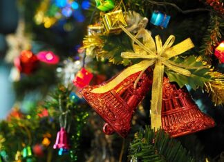 Jak się składa choinkę?