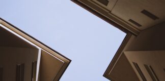 Jaka obudowa do 100 zł?