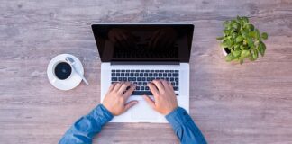 Jak się pisze Finka?