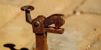 Czy ogranicznik prędkości to tempomat?