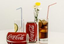 Czy coca cola rozpuszcza rdzę? Czy coca cola rozpuszcza rdzę?