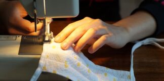 Jak uszyć obrus z lamówką?