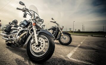 Jak zgasić motor?