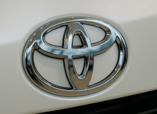 Ceny nowych Toyot – sprawdź, ile kosztują popularne modele! Ceny nowych Toyot